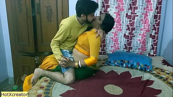 Indian hot Milf aunty vs hot teen!! Indian sex with hindi audio